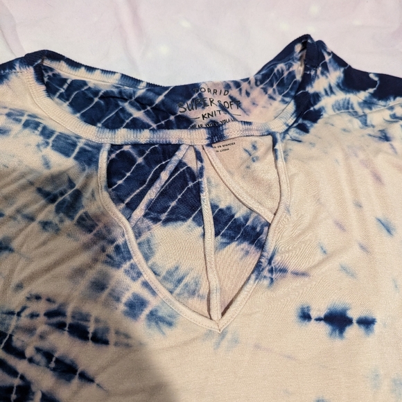 Torrid strap tee size 1 - Picture 2 of 3